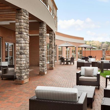 Courtyard By Marriott Boston Dedham/Westwood Hotel Eksteriør billede